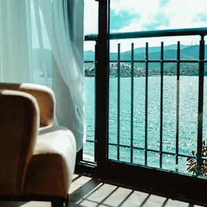 Deniz Hotel